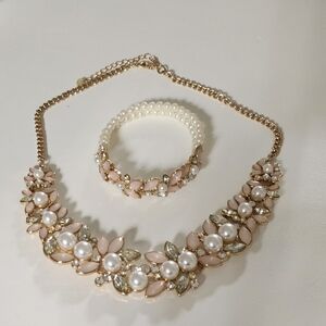 Necklace & bracelet set